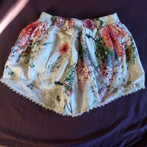 Flowy Lace Trim Floral Shorts